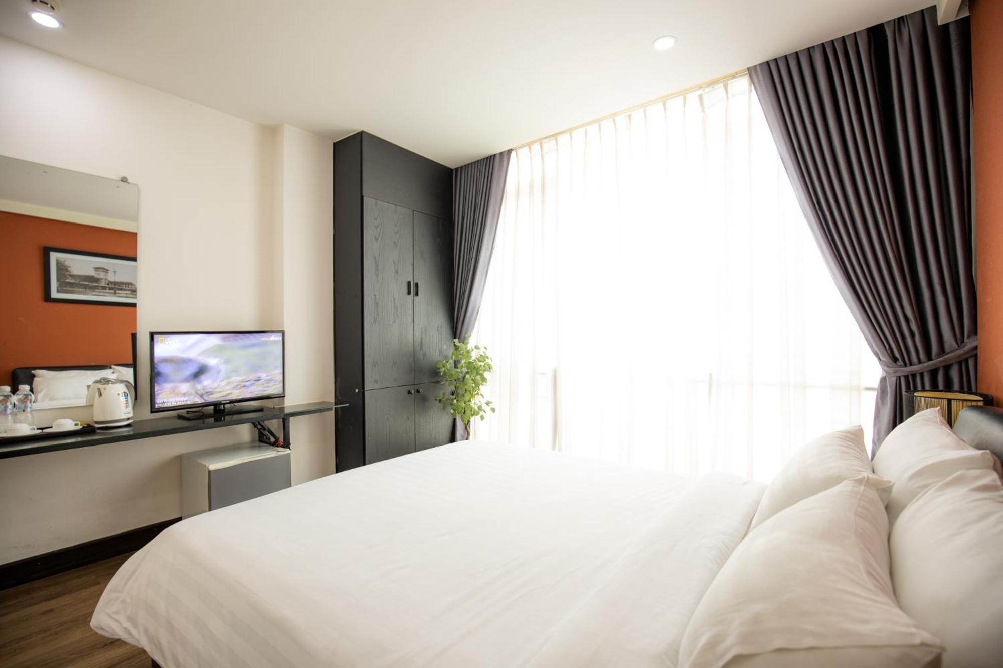 The One Premium Hotel Хошимин Екстериор снимка