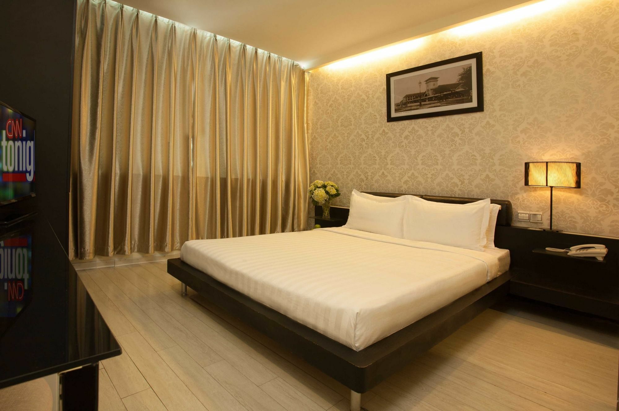 The One Premium Hotel Хошимин Екстериор снимка